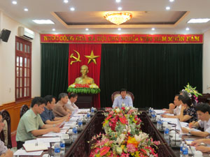 Đồng chí Trần Đăng Ninh, Phó Bí thư TT Tỉnh ủy, Chủ tịch HĐND tỉnh chủ trì hội nghị.